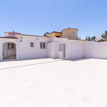 Apart-rent Casa Llobregat 0100 Villa *