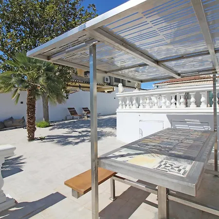 Apart-rent Casa Llobregat 0100 * Empuriabrava
