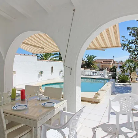 Apart-rent Casa Llobregat 0100 Villa *