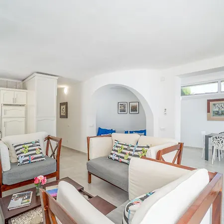 Apart-rent Casa Llobregat 0100 Villa
